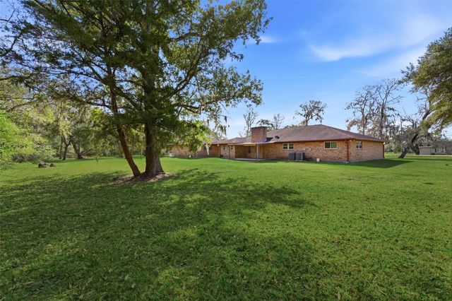 436 County Road 502a, Sweeny, TX 77480