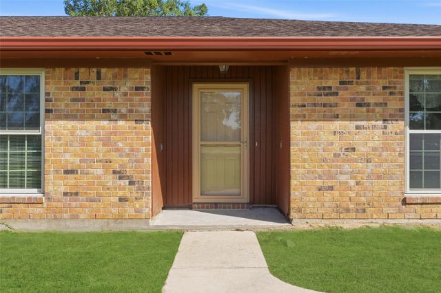 436 County Road 502a, Sweeny, TX 77480