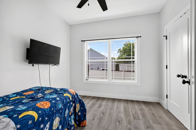 242 Grace Dr, Sparta, TN 38583
