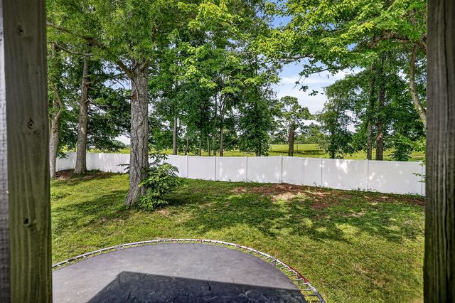 242 Grace Dr, Sparta, TN 38583