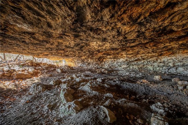 2333 CR 507, Berryville, AR 72616