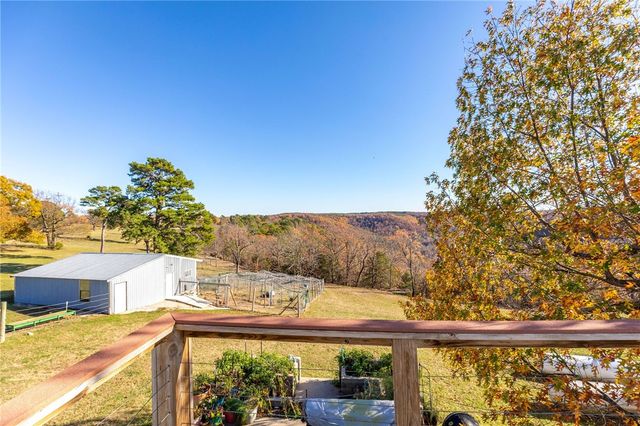 2333 CR 507, Berryville, AR 72616