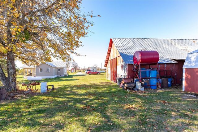 2333 CR 507, Berryville, AR 72616