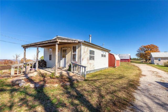 2333 CR 507, Berryville, AR 72616