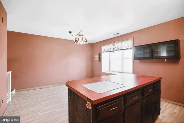 1009 BURNLEY CT, Bensalem, PA 19020