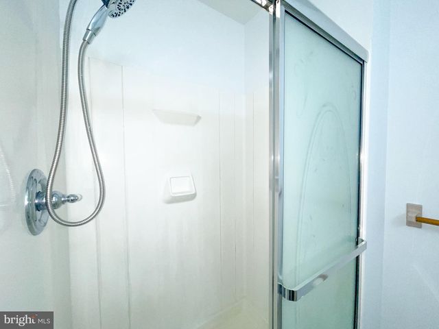 1009 BURNLEY CT, Bensalem, PA 19020