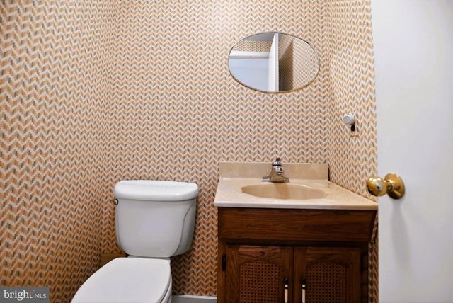 1009 BURNLEY CT, Bensalem, PA 19020