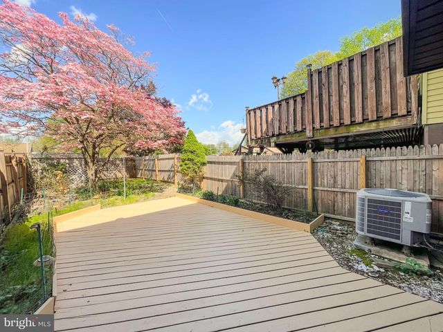 1009 BURNLEY CT, Bensalem, PA 19020