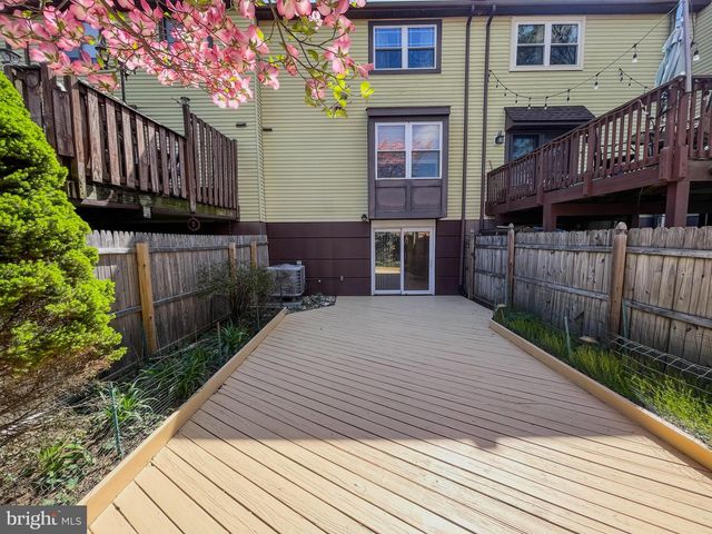 1009 BURNLEY CT, Bensalem, PA 19020