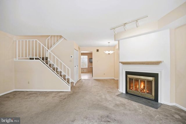 1009 BURNLEY CT, Bensalem, PA 19020