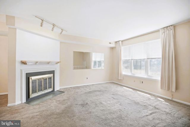 1009 BURNLEY CT, Bensalem, PA 19020