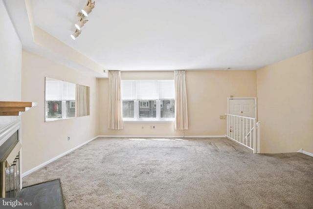 1009 BURNLEY CT, Bensalem, PA 19020