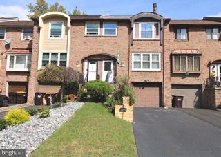 1009 BURNLEY CT, Bensalem, PA 19020