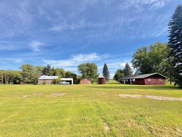 2555 River Road, Marshall, MN 56258
