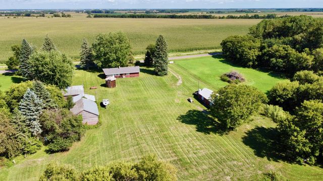 2555 River Road, Marshall, MN 56258