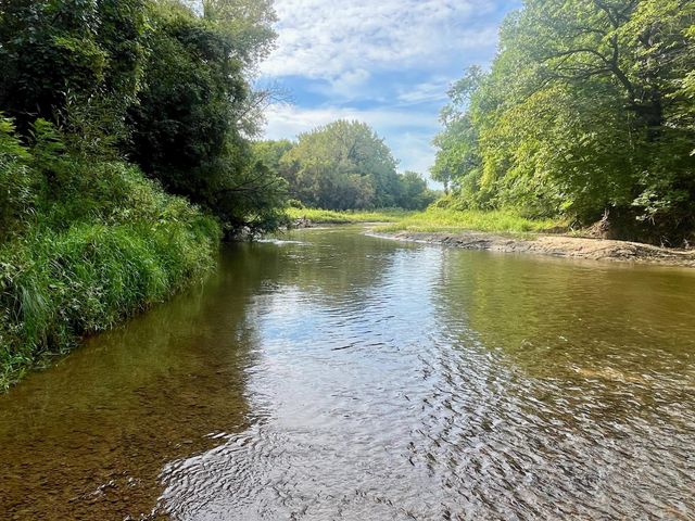 2555 River Road, Marshall, MN 56258