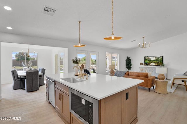 18047 E Vencino Street, Gilbert, AZ 85298