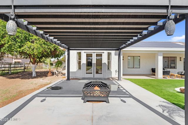 18047 E Vencino Street, Gilbert, AZ 85298