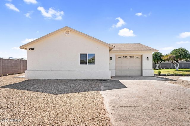 18047 E Vencino Street, Gilbert, AZ 85298