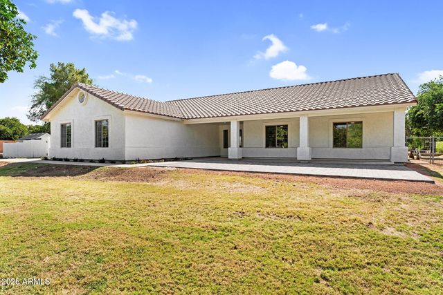 18047 E Vencino Street, Gilbert, AZ 85298