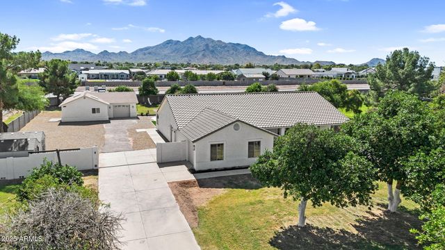 18047 E Vencino Street, Gilbert, AZ 85298