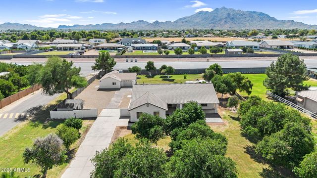 18047 E Vencino Street, Gilbert, AZ 85298