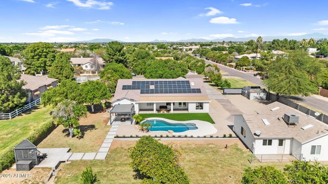 18047 E Vencino Street, Gilbert, AZ 85298