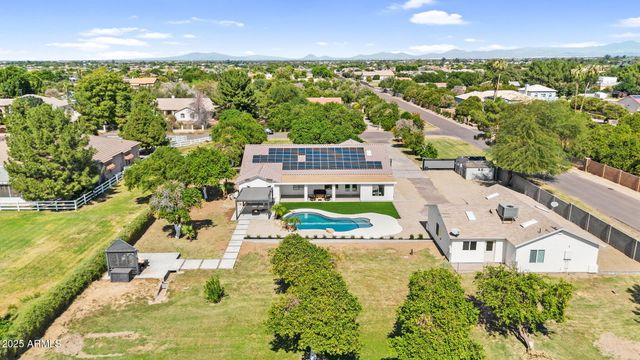 18047 E Vencino Street, Gilbert, AZ 85298