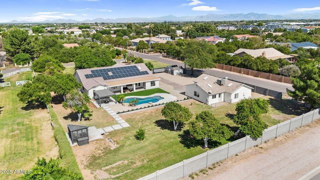 18047 E Vencino Street, Gilbert, AZ 85298