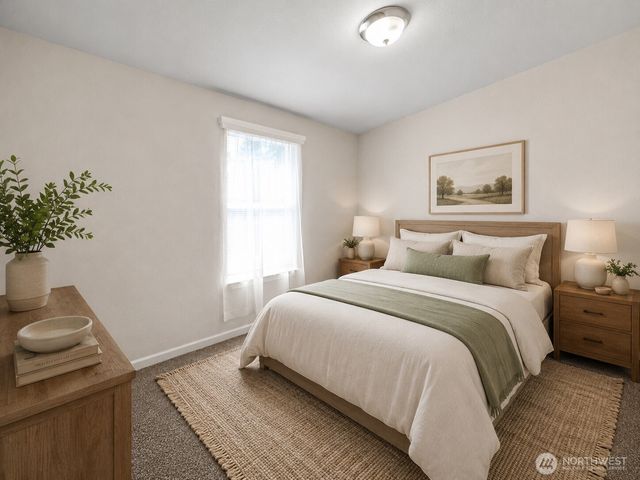 15 Maple Leaf Street, Raymond, WA 98577