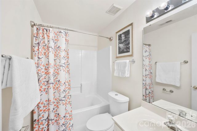 624 Cliffs Inn Circle, Charlotte, NC 28214