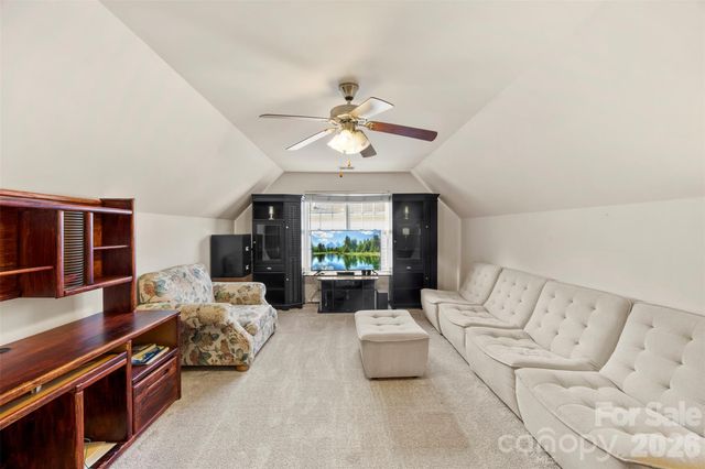 624 Cliffs Inn Circle, Charlotte, NC 28214