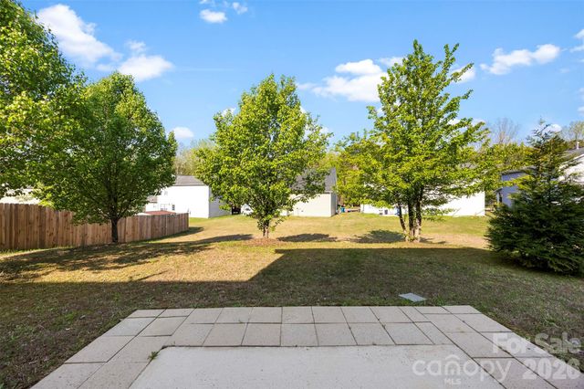 624 Cliffs Inn Circle, Charlotte, NC 28214