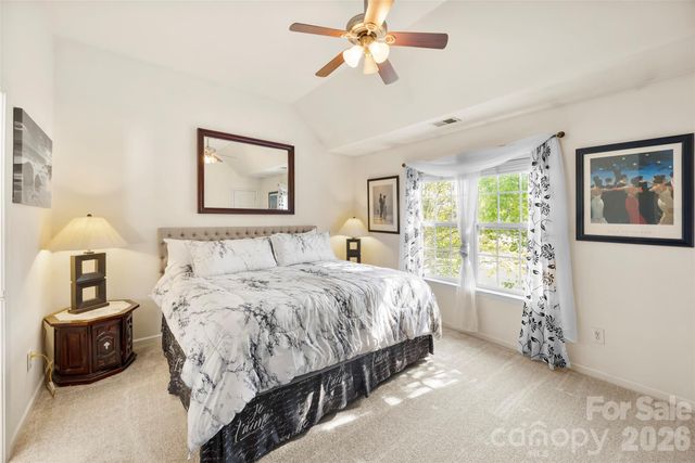 624 Cliffs Inn Circle, Charlotte, NC 28214