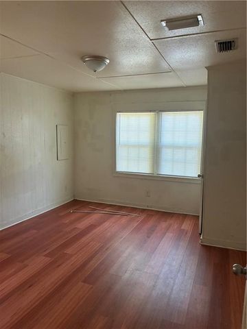 1821 Seale Street, Mobile, AL 36617