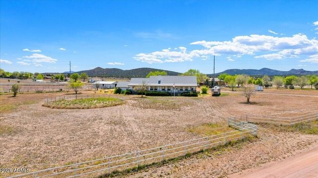 1685 W SUMMER Trail, Paulden, AZ 86334