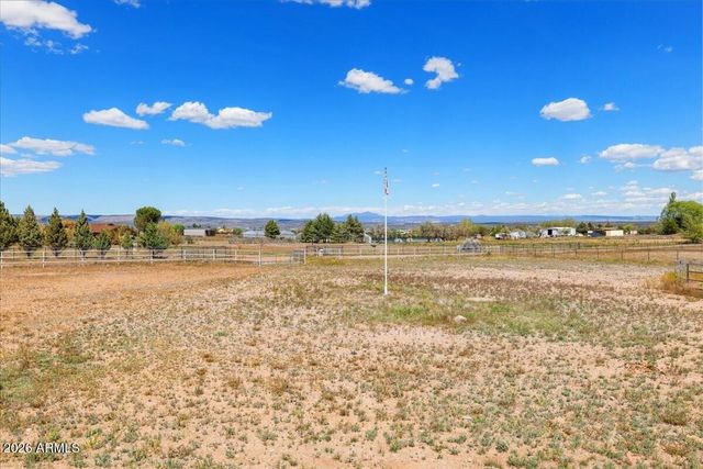 1685 W SUMMER Trail, Paulden, AZ 86334