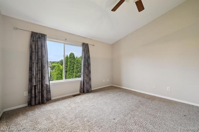 2738 Birchwood Drive, Waterford, MI 48329