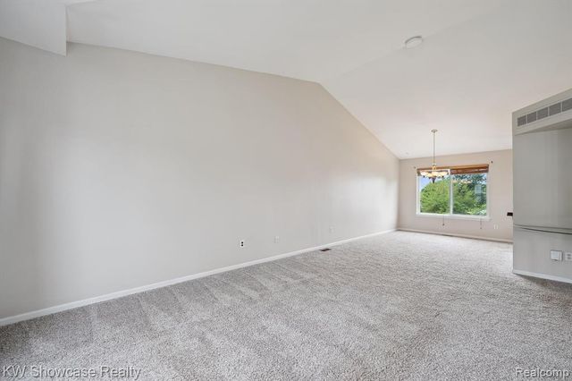 2738 Birchwood Drive, Waterford, MI 48329