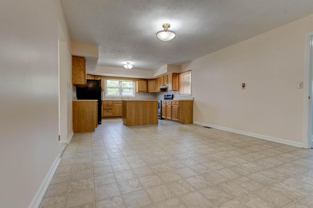 4654 Levee Road, Mt Sterling, KY 40353