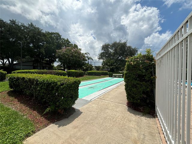 2220 BANCROFT CIRCLE S D, Palm Harbor, FL 34683