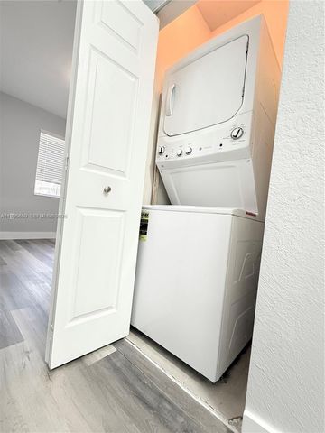 134 SE 28th Ter 5, Homestead, FL 33033