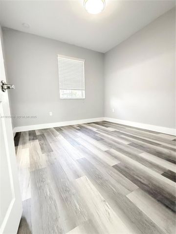 134 SE 28th Ter 5, Homestead, FL 33033