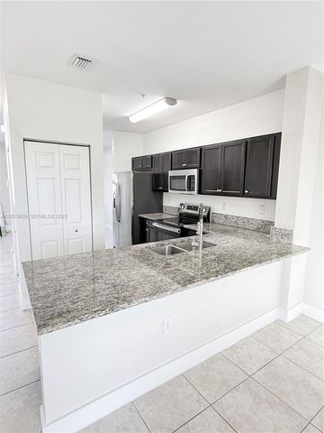 134 SE 28th Ter 5, Homestead, FL 33033