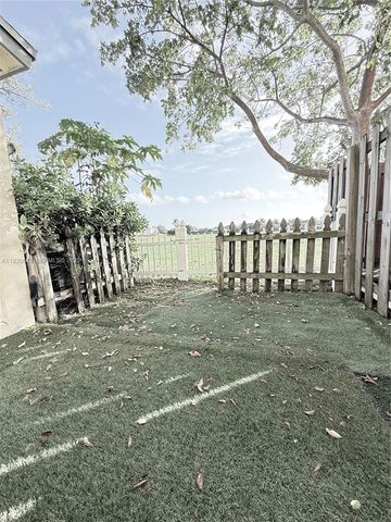 134 SE 28th Ter 5, Homestead, FL 33033