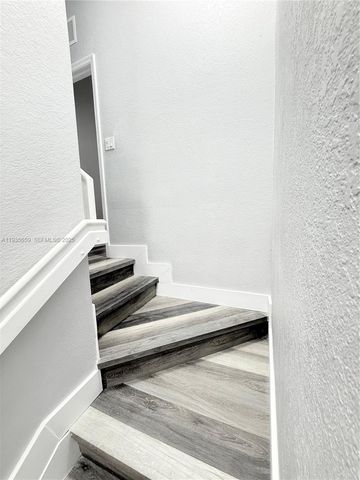 134 SE 28th Ter 5, Homestead, FL 33033