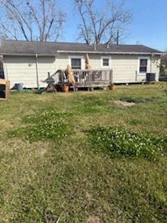 617 N Noble Road, Texas City, TX 77591