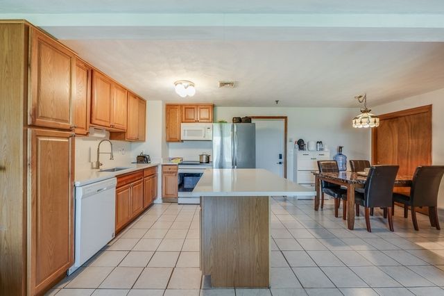77 Bennington St 508, Revere, MA 02151