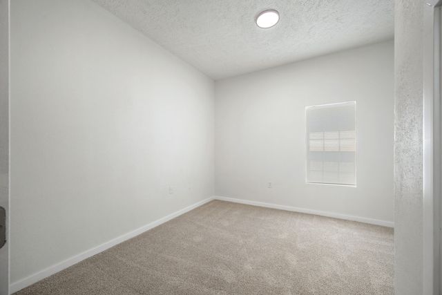 30 College Street, Aurora, MO 65605