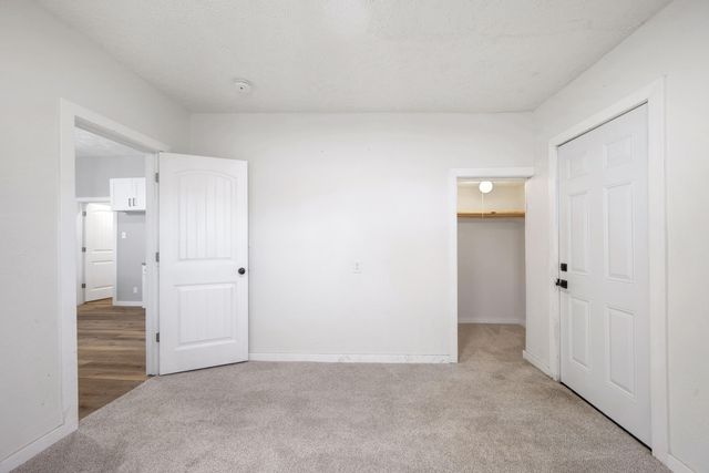 30 College Street, Aurora, MO 65605